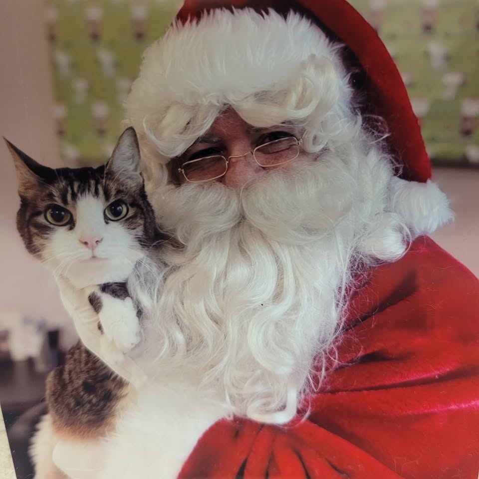 Pet Photos with Santa at Humane Society of Richland County