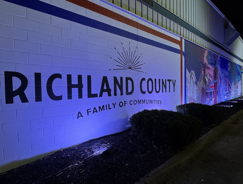 Mural Dedication and Lighting at Richland County Transit