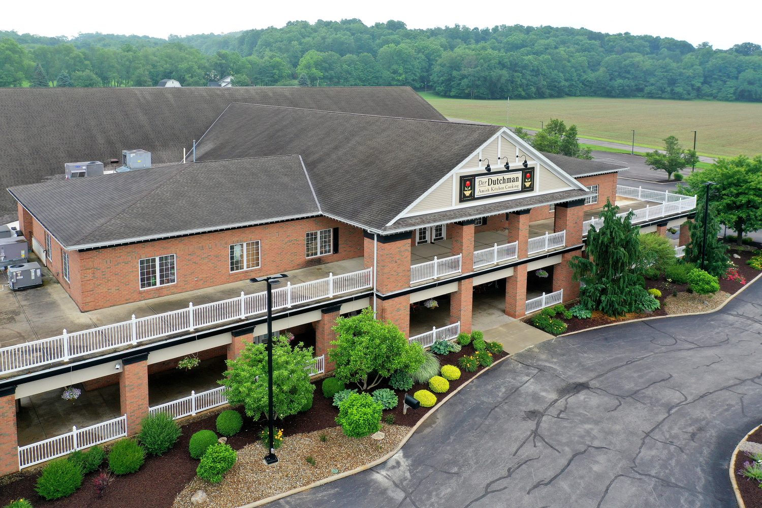 Der Dutchman & Carlisle Gifts Renovation Celebration
