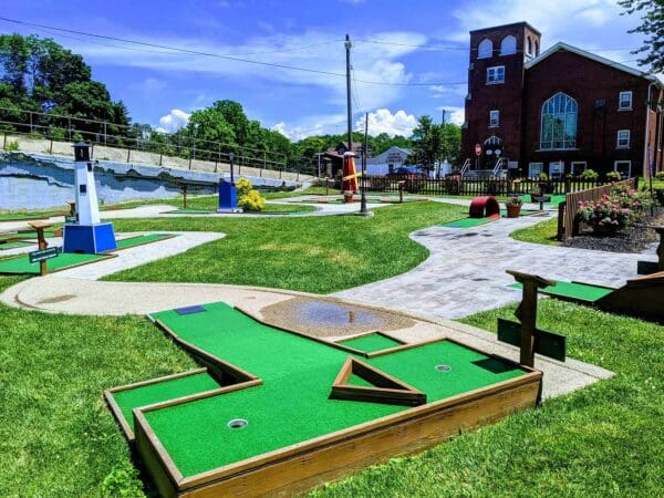 Roselawn Miniature Golf